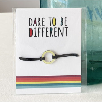 Dare to be different Coral and Mint